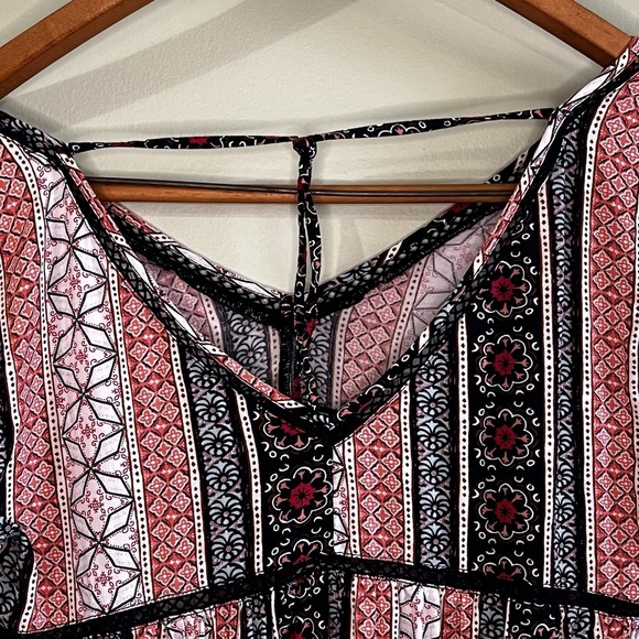 Abercrombie & Fitch Women's XS Top Blouse Long Sleeve VNeck Black White Red - Picture 9 of 13